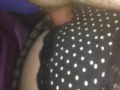داغ سکس نیمه سوپر موی نقره ای رولت جنسی را بازی می کند