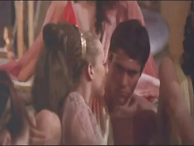 لباس زیر زنانه فیلم سکسی و سوپر بزرگ زیر شلواری دختر نوجوان و گربه او را بکوبید