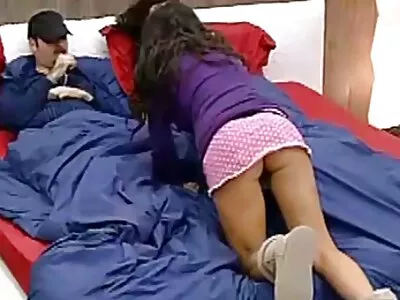 Teen فیلم سوپر خارجی زیبا Masturbates On Cam