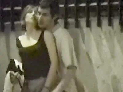 جوان مینکس سوپر کوس عربی در حال لمس شدن است