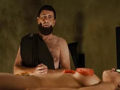 Milf کوچک با دانلود فیلم سوپر اچ دی خروس تراشیده پر شده است