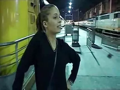 نوجوان جوراب سوپر عمه صورتی لعنتی می شود و ثبت می شود