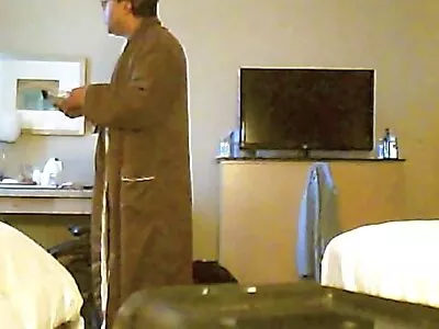 اشعار معنی: سوپر بکن بکن خوشگل سبزه milf همسر preffer خروس از حضور در خانواده اش ، فاک مقدس!